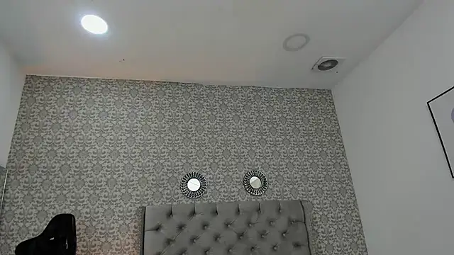 Snapshot of Hannah_Miller__ chatting on 01-03-25, 11:46 Hannah Miller online show from 01-03-25, 11:46