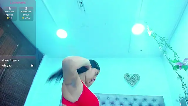 Snapshot of Hannah_Miller__ chatting on 09-10-25, 05:24 Hannah Miller online show from 09-10-25, 05:24