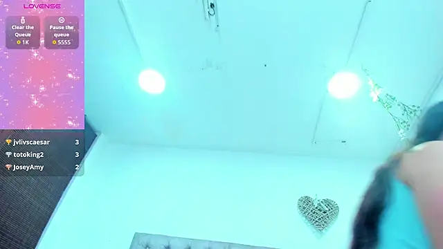 Snapshot of Hannah_Miller__ chatting on 09-12-25, 05:35 Hannah Miller online show from 09-12-25, 05:35