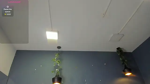 Snapshot of Hannah_Miller__ chatting on 09-13-25, 04:29 Hannah Miller online show from 09-13-25, 04:29