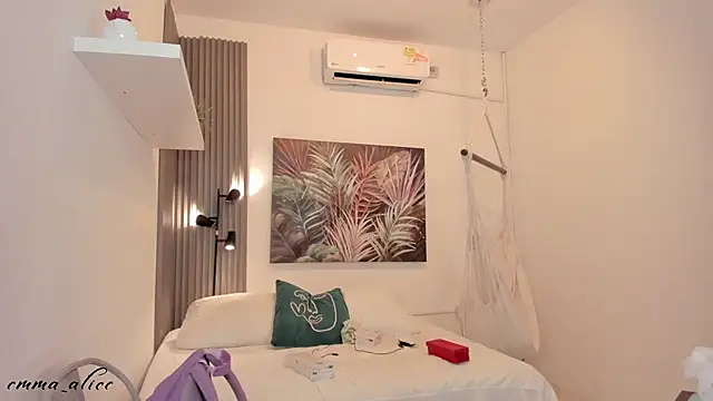 emma alice  online show from 09-10-25, 12:05