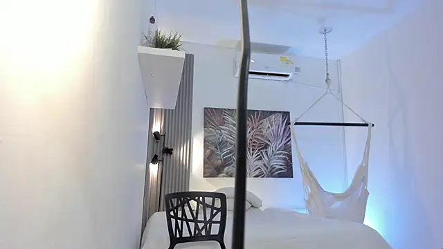 emma alice  online show from 03-24-26, 11:04