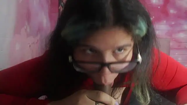 Snapshot of selenablairx chatting on 02-05-25, 07:18 selenablairx online show from 02-05-25, 07:18