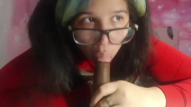 Snapshot of selenablairx chatting on 02-06-25, 08:18 selenablairx online show from 02-06-25, 08:18