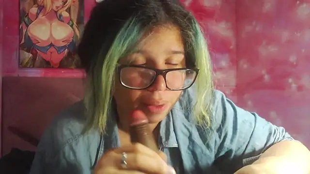 Snapshot of selenablairx chatting on 02-18-25, 12:48 selenablairx online show from 02-18-25, 12:48