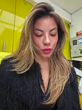 Karen San Miguel online show from 10-24-25, 07:43