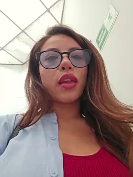 Karen San Miguel online show from 06-22-26, 07:22