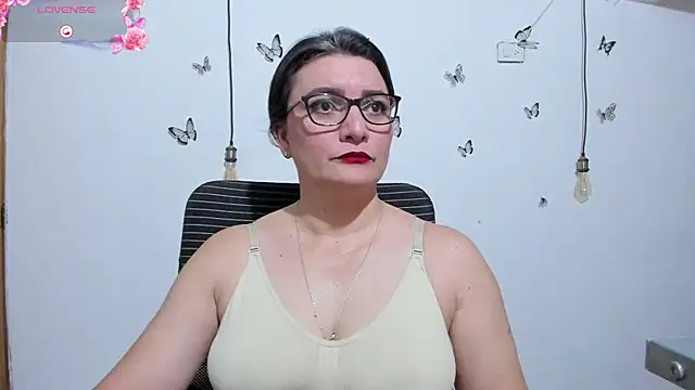 Amie Adams82  online show from 06-15-26, 03:03