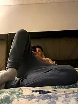 Snapshot of Esauhot chatting on 12-03-24, 04:14 Esauhot online show from 12-03-24, 04:14