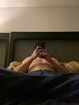 Snapshot of Esauhot chatting on 03-23-25, 04:05 Esauhot online show from 03-23-25, 04:05