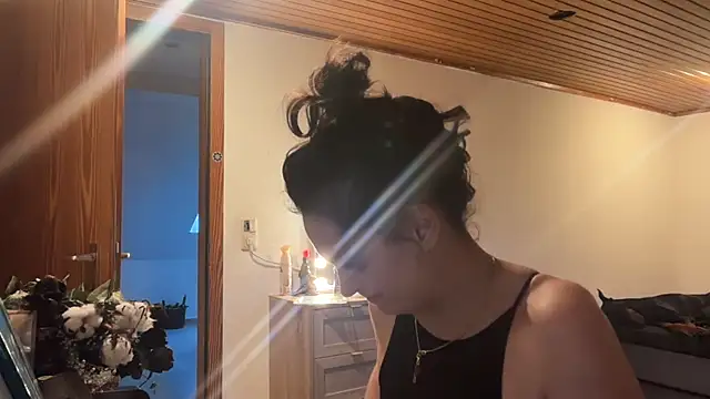 JeSuisUnTapin online show from 12-19-25, 03:08