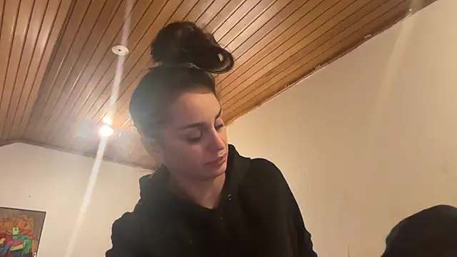 JeSuisUnTapin online show from 03-12-26, 03:45