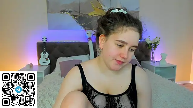 Snapshot of Ariella_Sol chatting on 01-16-25, 04:17 Ariella Sol online show from 01-16-25, 04:17