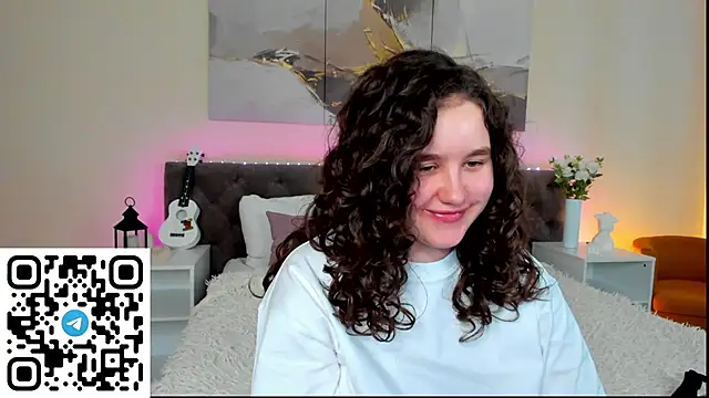 Snapshot of Ariella_Sol chatting on 01-27-25, 07:14 Ariella Sol online show from 01-27-25, 07:14