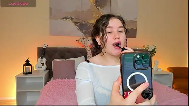 Snapshot of Ariella_Sol chatting on 01-30-25, 01:11 Ariella Sol online show from 01-30-25, 01:11