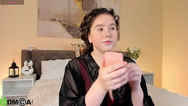 Snapshot of Ariella_Sol chatting on 10-18-25, 01:08 Ariella Sol online show from 10-18-25, 01:08