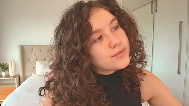 Ariella Sol online show from 03-01-26, 07:16