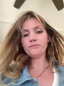 Snapshot of foreverzays chatting on 03-02-26, 05:20 foreverzays online show from 03-02-26, 05:20