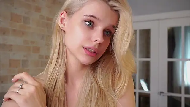 RexanneHatt online show from 03-20-25, 07:14