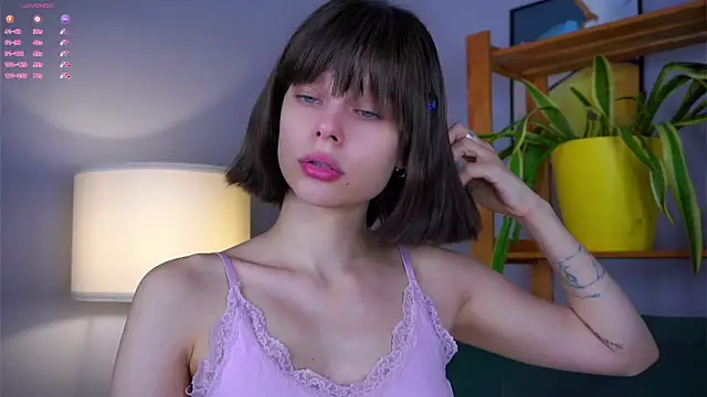 RexanneHatt online show from 10-19-25, 01:28