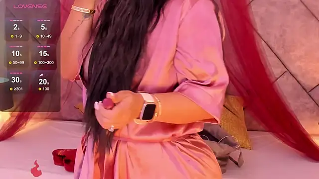 Snapshot of samara_alabii chatting on 03-21-25, 01:01 samara alabii online show from 03-21-25, 01:01