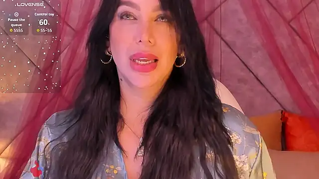 Snapshot of samara_alabii chatting on 10-06-25, 12:24 samara alabii online show from 10-06-25, 12:24