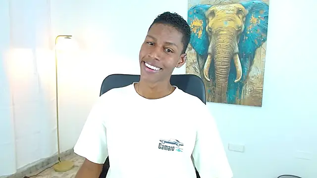 maiki18  online show from 10-16-25, 08:54