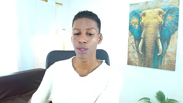 maiki18  online show from 12-15-25, 08:46