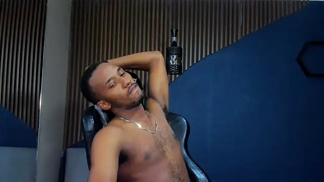 Snapshot of JamesParck chatting on 01-22-25, 06:41 JamesParck online show from 01-22-25, 06:41