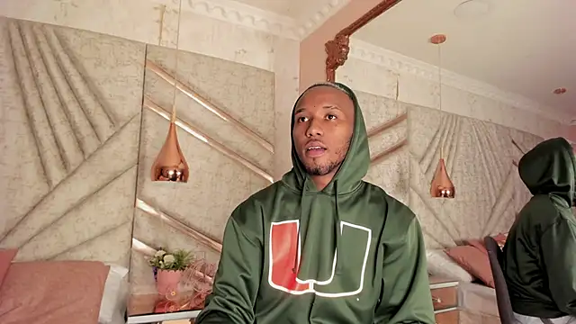 Snapshot of JamesParck chatting on 03-02-25, 02:21 JamesParck online show from 03-02-25, 02:21