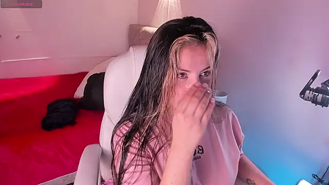 brandy sweet  online show from 03-18-25, 12:36