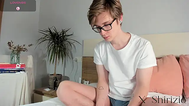 Snapshot of Shirizi chatting on 02-02-25, 10:57 Shirizi online show from 02-02-25, 10:57