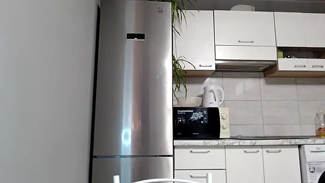 Snapshot of SierraSky_ chatting on 12-16-24, 06:16 SierraSky online show from 12-16-24, 06:16