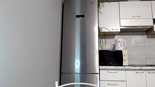 Snapshot of SierraSky_ chatting on 03-11-25, 06:08 SierraSky online show from 03-11-25, 06:08