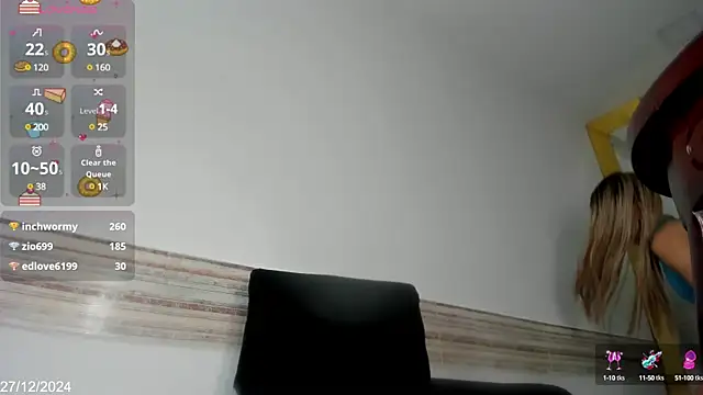 Snapshot of Victtoria_Parker chatting on 12-27-24, 03:48 Victtoria Parker online show from 12-27-24, 03:48