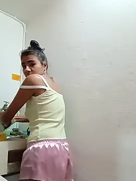 Leslly  online show from 12-22-24, 10:17