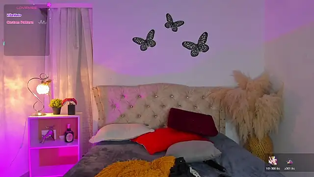 Sarahballiston  online show from 11-09-25, 12:20