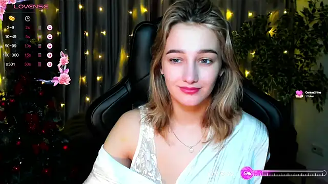 Snapshot of Sinty_Noria chatting on 01-08-25, 01:11 Sinty Noria online show from 01-08-25, 01:11