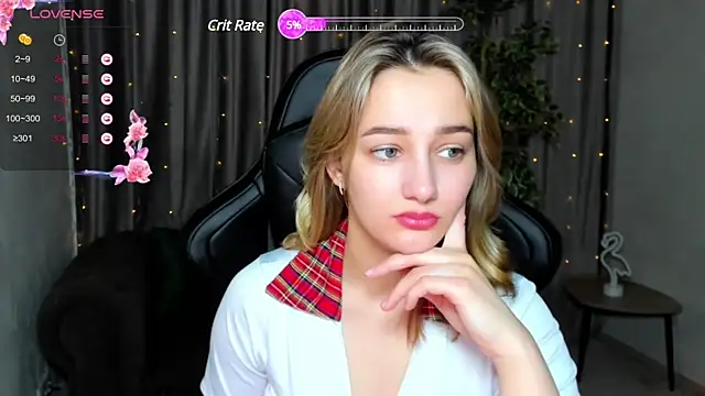 Snapshot of Sinty_Noria chatting on 01-25-25, 01:10 Sinty Noria online show from 01-25-25, 01:10