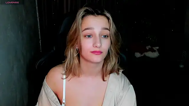 Snapshot of Sinty_Noria chatting on 02-13-25, 07:13 Sinty Noria online show from 02-13-25, 07:13