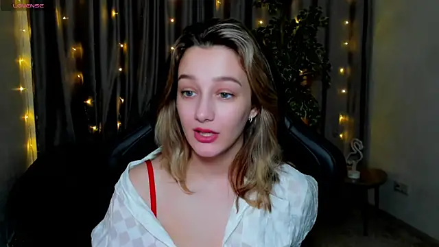 Snapshot of Sinty_Noria chatting on 02-26-25, 04:14 Sinty Noria online show from 02-26-25, 04:14