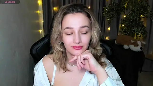 Snapshot of Sinty_Noria chatting on 03-04-25, 01:12 Sinty Noria online show from 03-04-25, 01:12