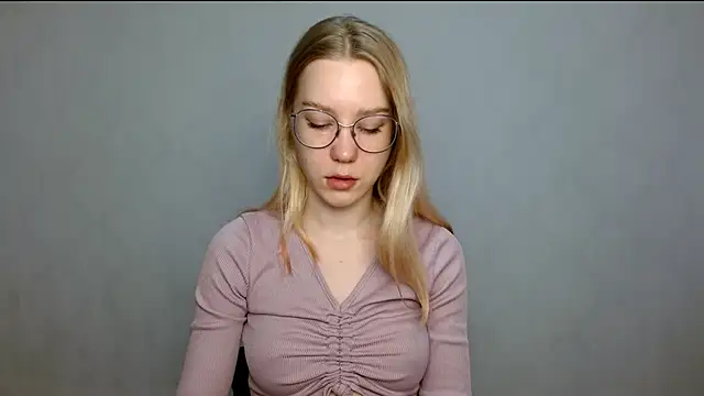 cindi hot online show from 02-21-25, 08:18