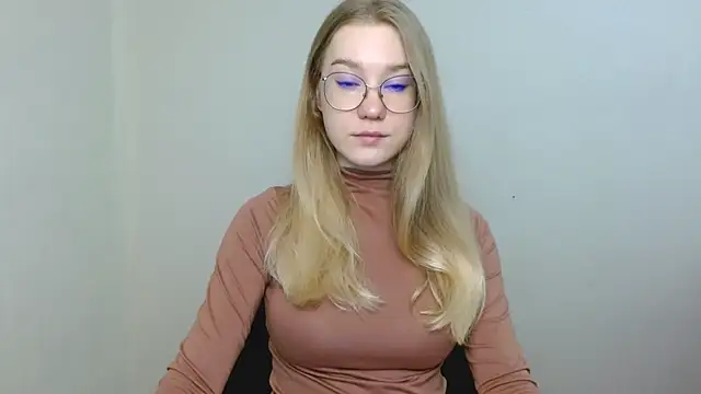 cindi hot online show from 04-14-26, 10:10