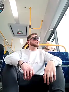 1ninefellababy online show from 03-09-25, 12:53