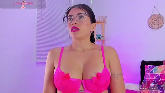 Snapshot of EmillySanders chatting on 02-10-25, 03:42 EmillySanders online show from 02-10-25, 03:42