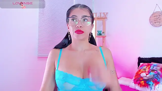 Snapshot of EmillySanders chatting on 02-16-25, 03:38 EmillySanders online show from 02-16-25, 03:38