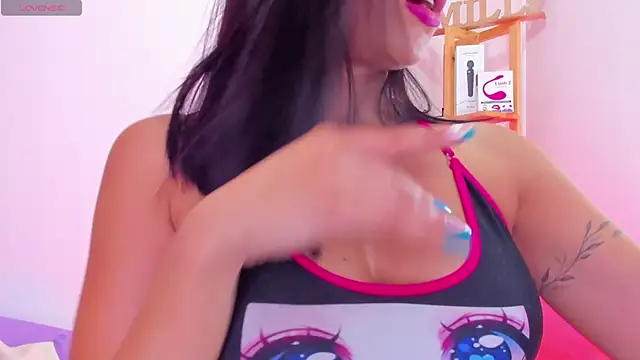 Snapshot of EmillySanders chatting on 03-04-25, 08:38 EmillySanders online show from 03-04-25, 08:38