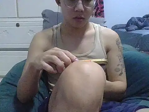 Snapshot of ZHIIz chatting on 04-14-26, 05:08 ZHIIz online show from 04-14-26, 05:08