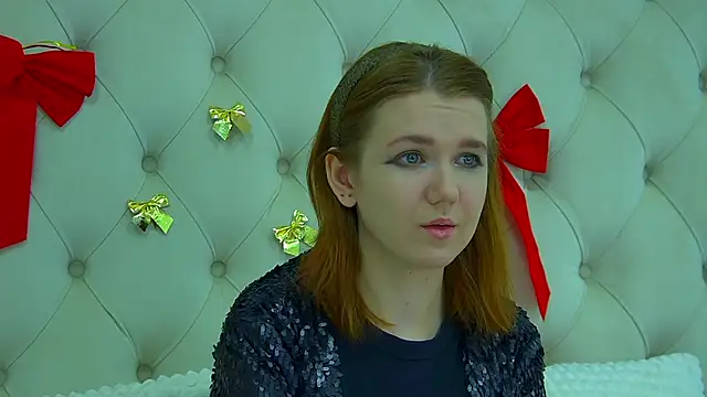 LessySmith online show from 01-04-25, 04:22